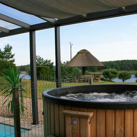 Alloggio in famiglia Wyspa Kaszubska Z Sauna I Balia Lipnica (Bytow)